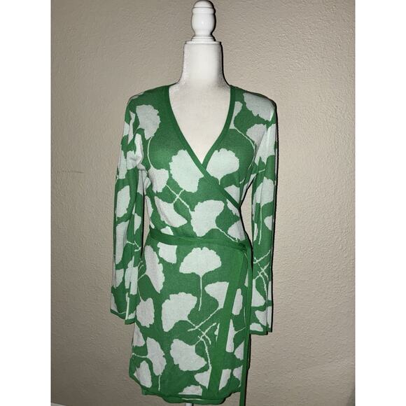 Diane Von Furstenberg Wrap Dress M DVF Target Ginkgo Kelly Green Sweater Knit - Picture 3 of 10